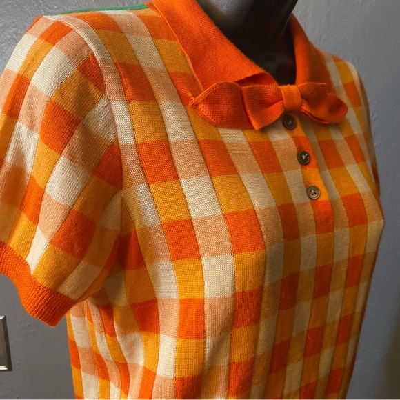 No label, orange and cream gingham pattern sweater - Picture 14 of 15